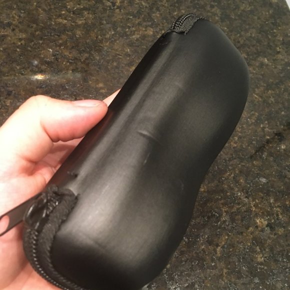 💥1for15 2for20💥 Vogue Sunglasses Case - Picture 4 of 4